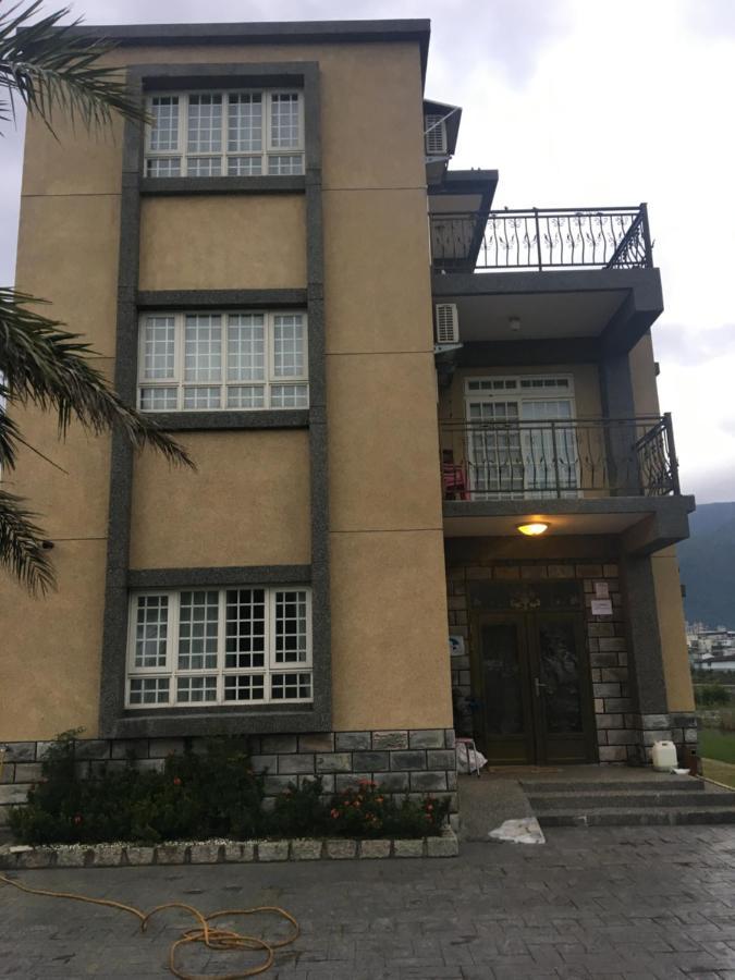 Fountain B&B Yilan Экстерьер фото